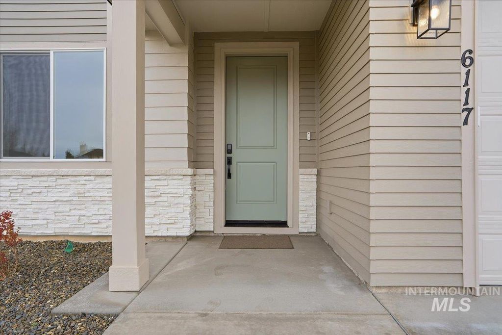 Photo of 6117 N Torva Ave, Meridian, ID 83646 (MLS # 98969359)