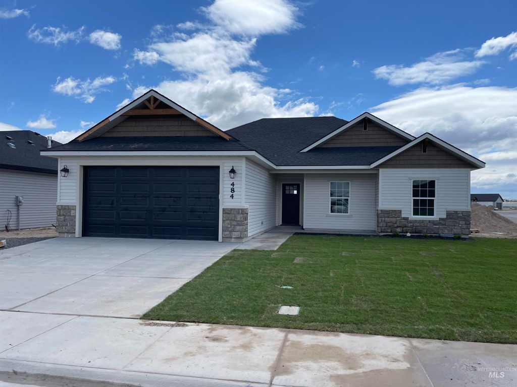 Photo of 484 Hope Ave, Twin Falls, ID 83301 (MLS # 98947910)