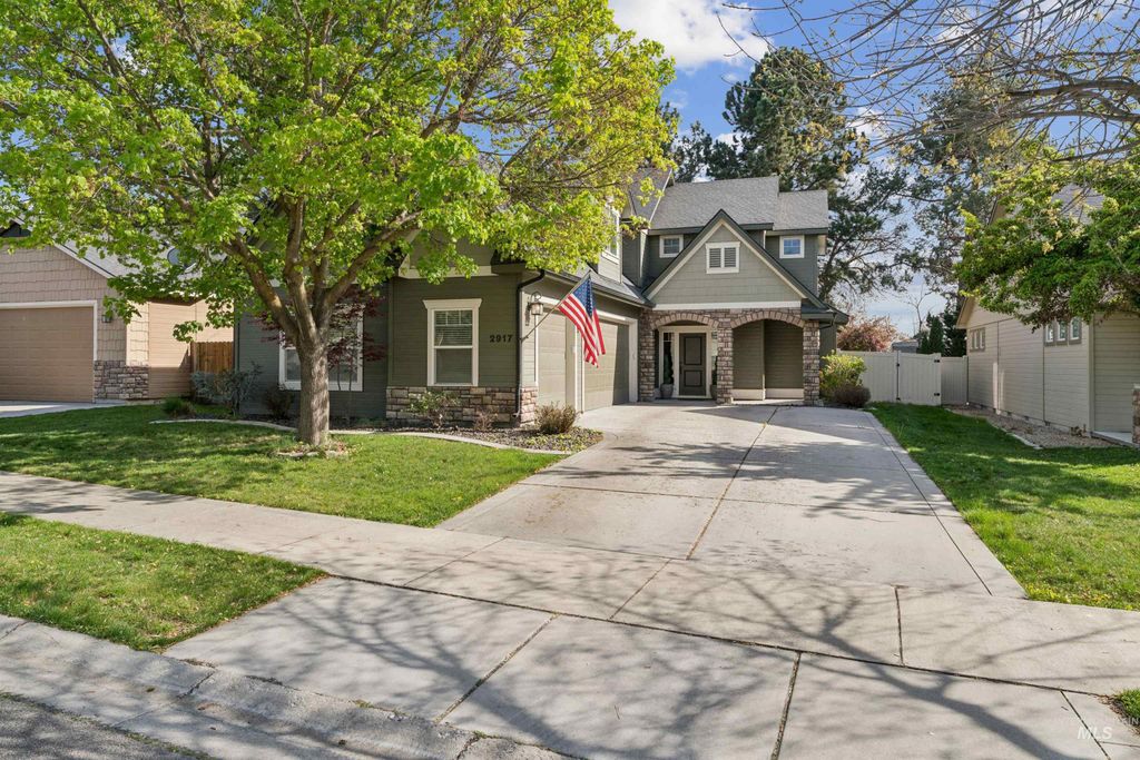 Photo of 2917 E Shadowband St, Eagle, ID 83616 (MLS # 98981566)