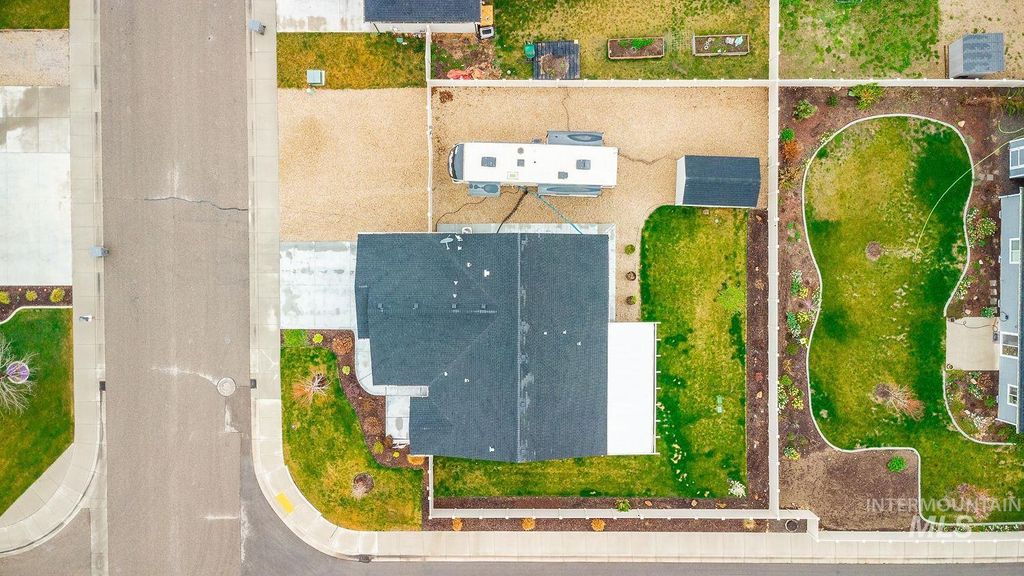 Photo of 318 Red Rose St, Wilder, ID 83676 (MLS # 98980568)