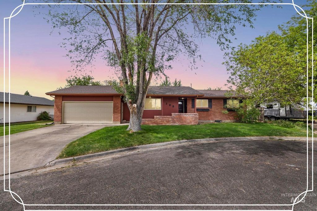 Photo of 188 Blair Dr, Twin Falls, ID 83301 (MLS # 98987744)
