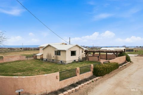 Photo of 28656 Old Highway 30, Caldwell, ID 83607 (MLS # 98977982)