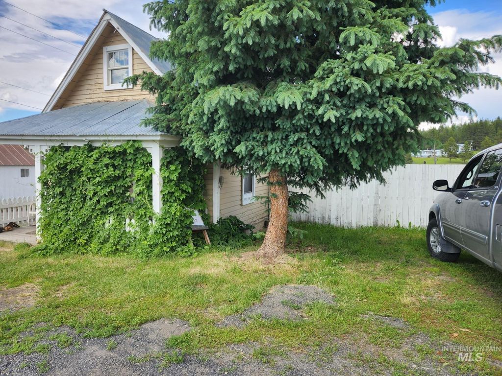 Photo of 301 Main St, Elk City, ID 83525 (MLS # 98957885)