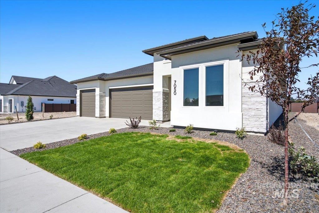 Photo of 7050 W Tolland St, Eagle, ID 83616 (MLS # 99000519)