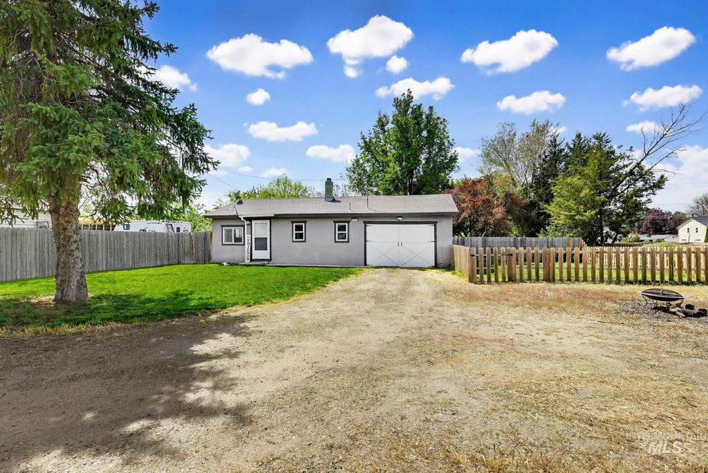 Photo of 539 Baxter Ln, Notus, ID 83656 (MLS # 98984185)