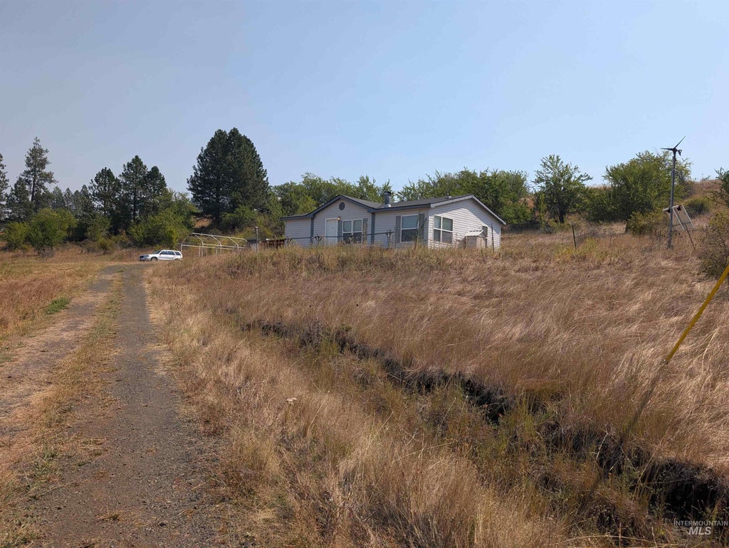 Photo of 138 Theresa Acres Way, Clearwater, ID 83552 (MLS # 98998455)