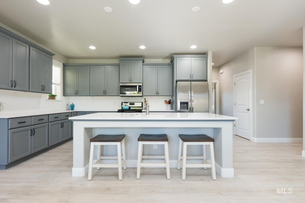 Photo of 17216 N Glen Canyon Way, Nampa, ID 83687 (MLS # 98981560)