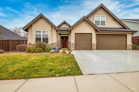 Photo of 4775 S Spotted Horse Ave, Boise, ID 83716 (MLS # 98968224)