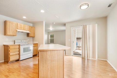 Photo of 6418 S White Cliff Ave, Boise, ID 83709 (MLS # 98950698)