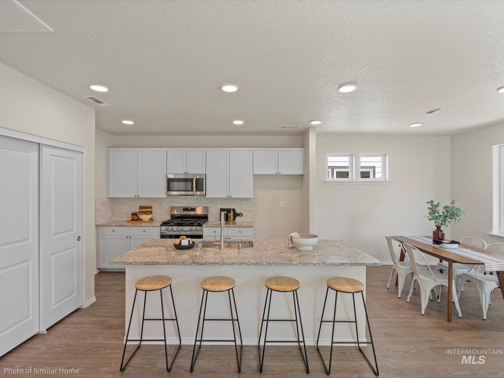 Photo of 7221 W Rygate Dr, Boise, ID 83714 (MLS # 98972699)