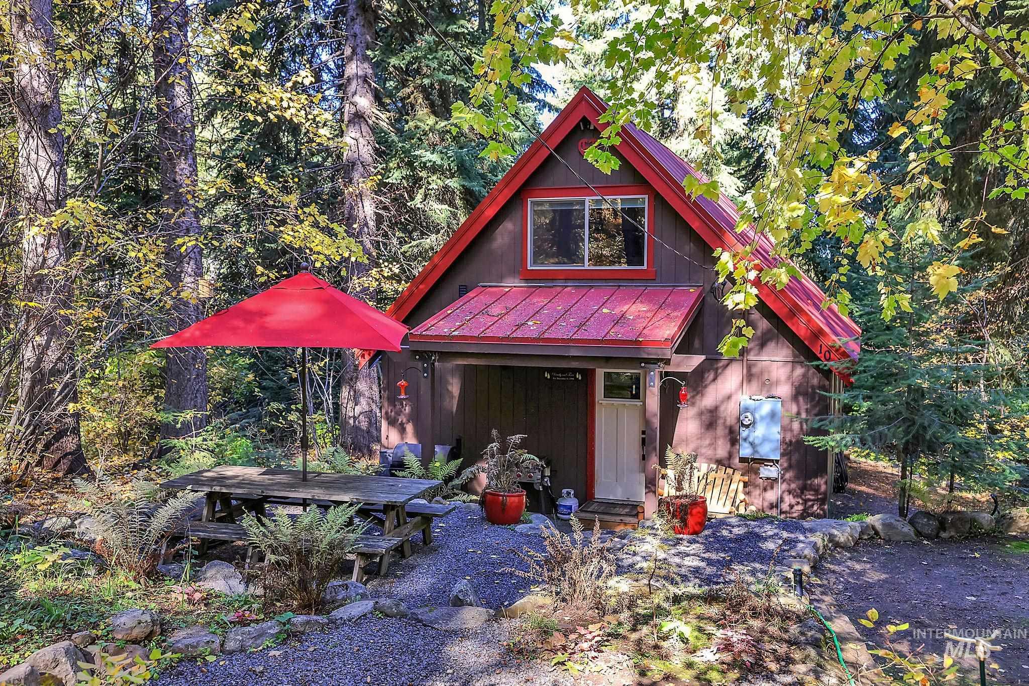 10 Caribou Pkwy