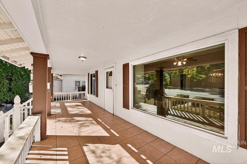 Photo of 219 16th Ave. S Ave, Nampa, ID 83651 (MLS # 98965559)