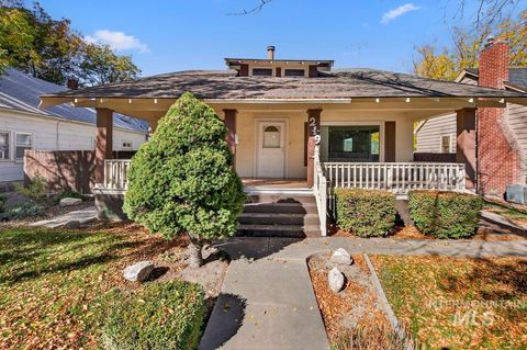 219 16th Ave. S Nampa ID 83651