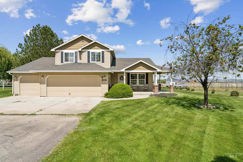 Photo of 6026 Whispering Hills Dr, Marsing, ID 83639 (MLS # 98990975)