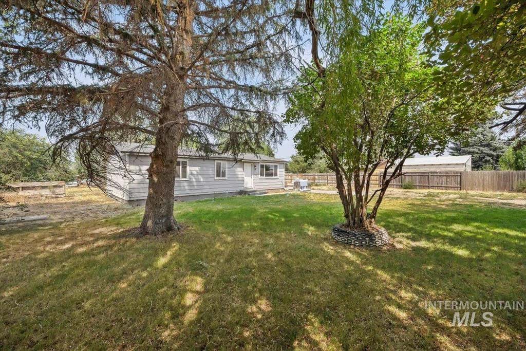 Photo of 110 Park St N St, Hazelton, ID 83335 (MLS # 98997138)
