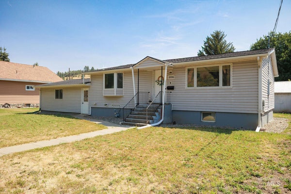 1006 N MORTON ST, COLFAX, WA 99111 - Image ff4f00bb6edfeaaea4e6d2012a1aab27/3801112532