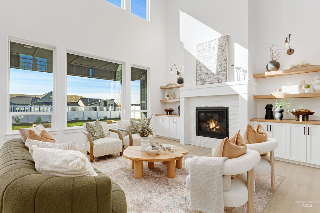 Photo of 14117 N Hornbill Way, Boise, ID 83714 (MLS # 99001623)