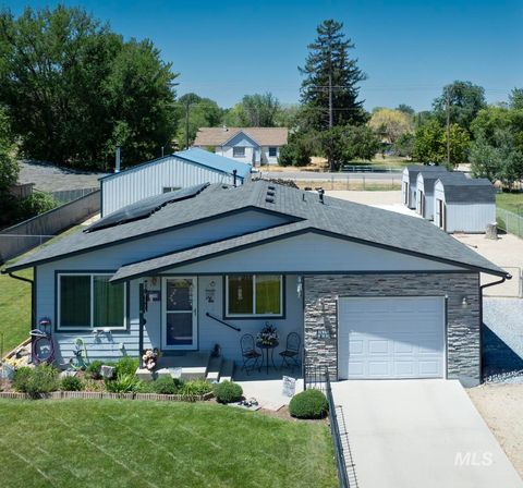 Photo of 7235 S Southdale Avenue, Boise, ID 83709 (MLS # 98991556)