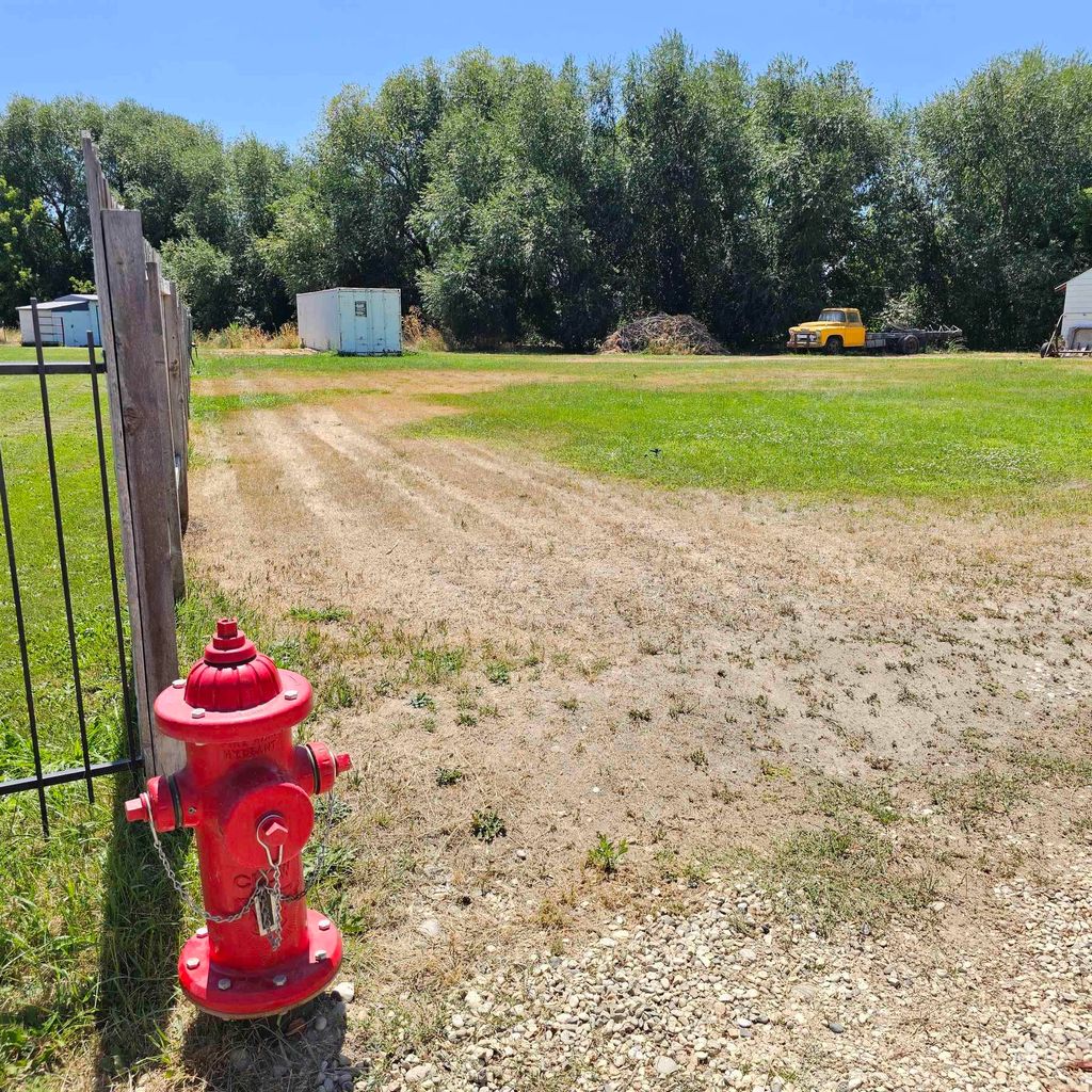 Photo of 2141 E Syringa St, Eagle, ID 83616 (MLS # 98955536)