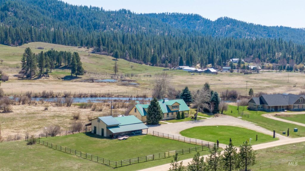 Photo of 69 River Ranch Rd, Garden Valley, ID 83622 (MLS # 98943978)