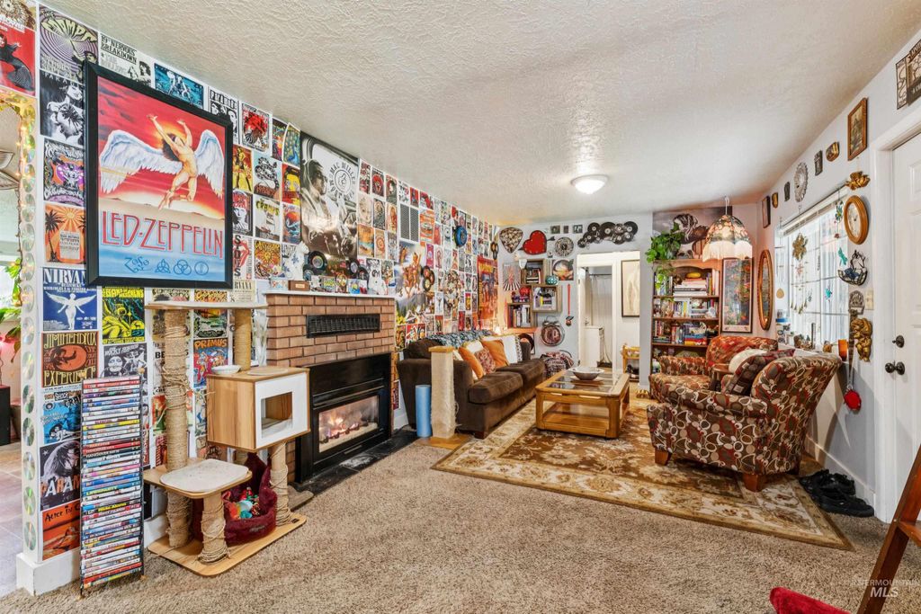 Photo of 625 E Pennsylvania St, Boise, ID 83706 (MLS # 98982181)