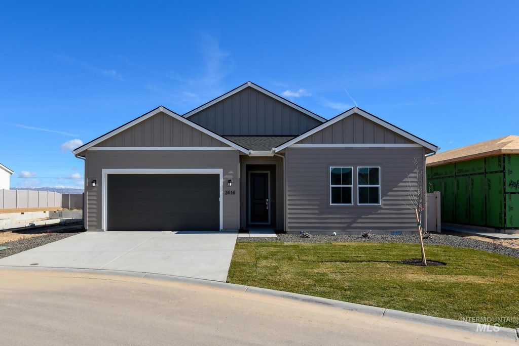 Photo of 2616 N Leatherwood Ave, Star, ID 83669 (MLS # 98979877)