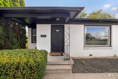 Photo of 2016 E Addison Ave, Twin Falls, ID 83301 (MLS # 99000743)
