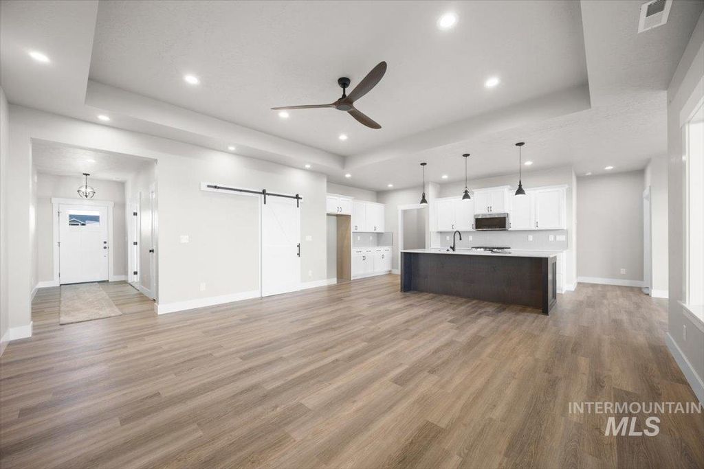 Photo of 103 Ash St, Parma, ID 83660 (MLS # 98978786)