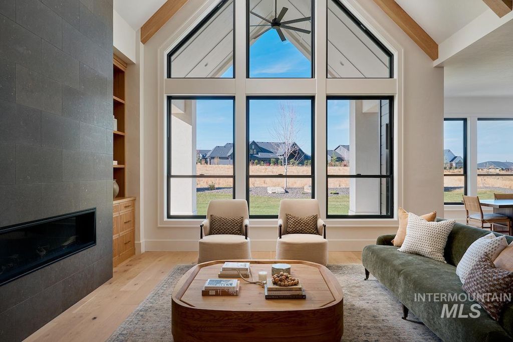 Photo of 11385 N Elk Ridge Way, Boise, ID 83714 (MLS # 98964941)