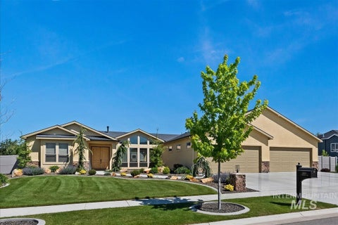 Photo of 6810 S Pemberley Way, Meridian, ID 83642 (MLS # 98986347)