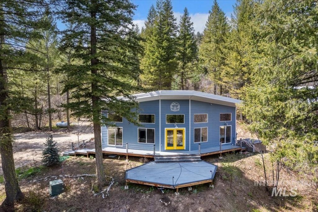 Photo of 600 Clear Creek Rd, Boise, ID 83716 (MLS # 98949066)