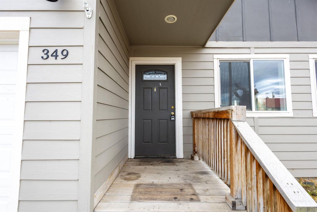 Photo of 349 W Idaho St, Weiser, ID 83672 (MLS # 98967442)