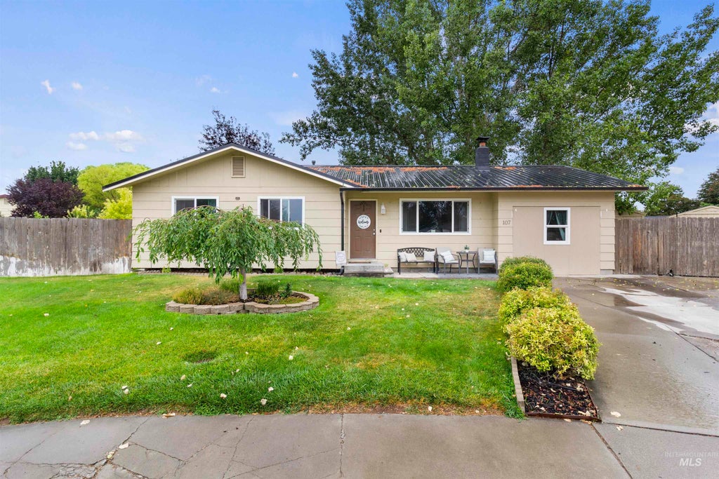 Photo of 107 Birchwood Cir N CIR, Kimberly, ID 83341 (MLS # 98997454)