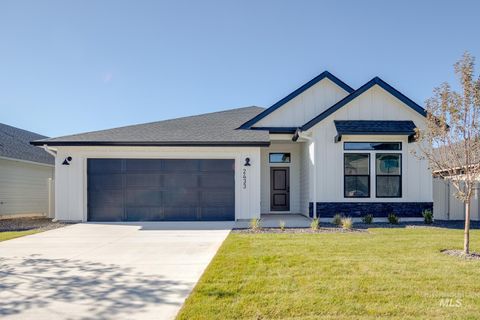 Photo of 2433 N Silver Wolf Ave, Star, ID 83669 (MLS # 98979144)