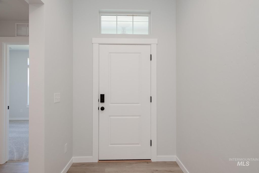 Photo of 2433 N Silver Wolf Ave, Star, ID 83669 (MLS # 98979144)