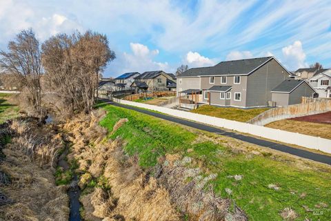 3525 S Fork Ave Nampa ID 83686