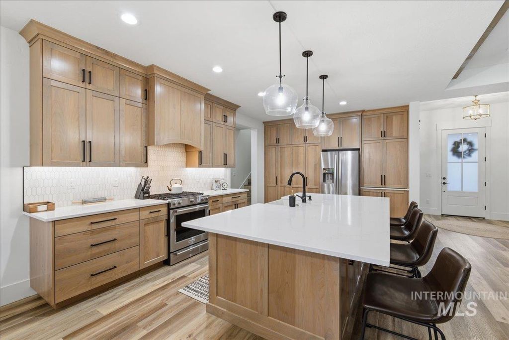 Photo of 2590 E Mcintosh Ct, Emmett, ID 83617 (MLS # 98992115)