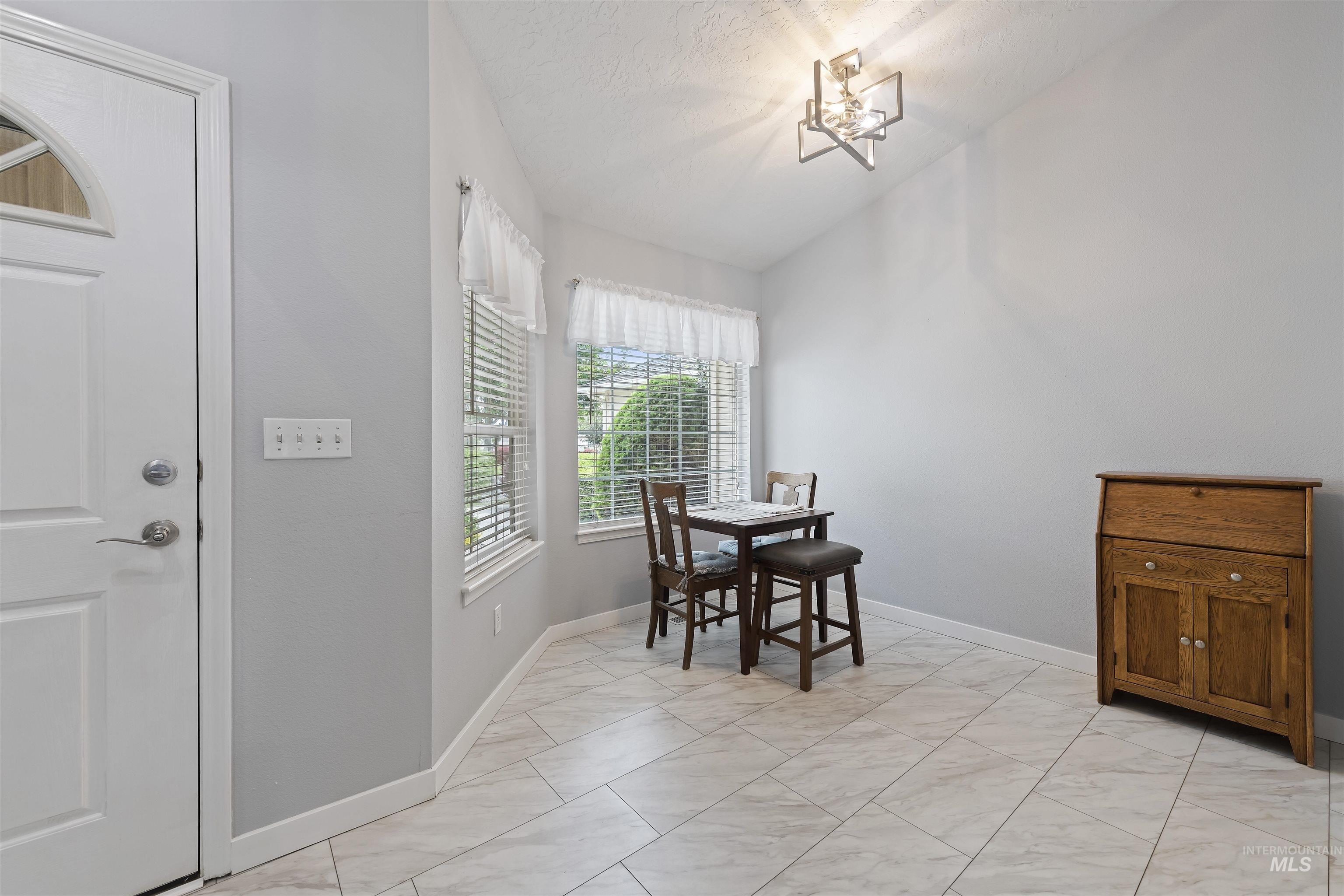 3385 W Fieldstream Lane