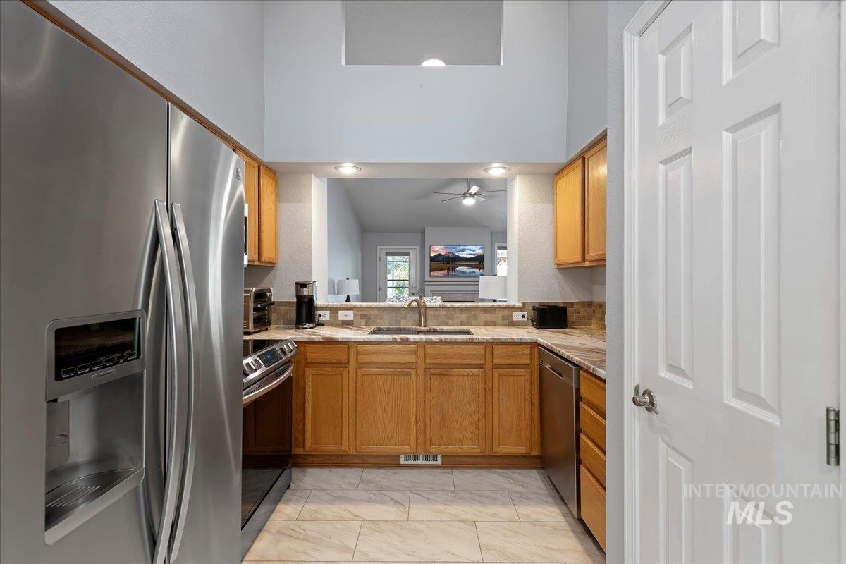 3385 W Fieldstream Lane