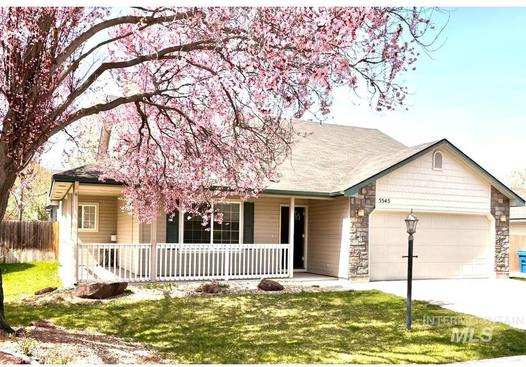 Photo of 5545 N Rothmans Ave, Boise, ID 83713 (MLS # 98963648)