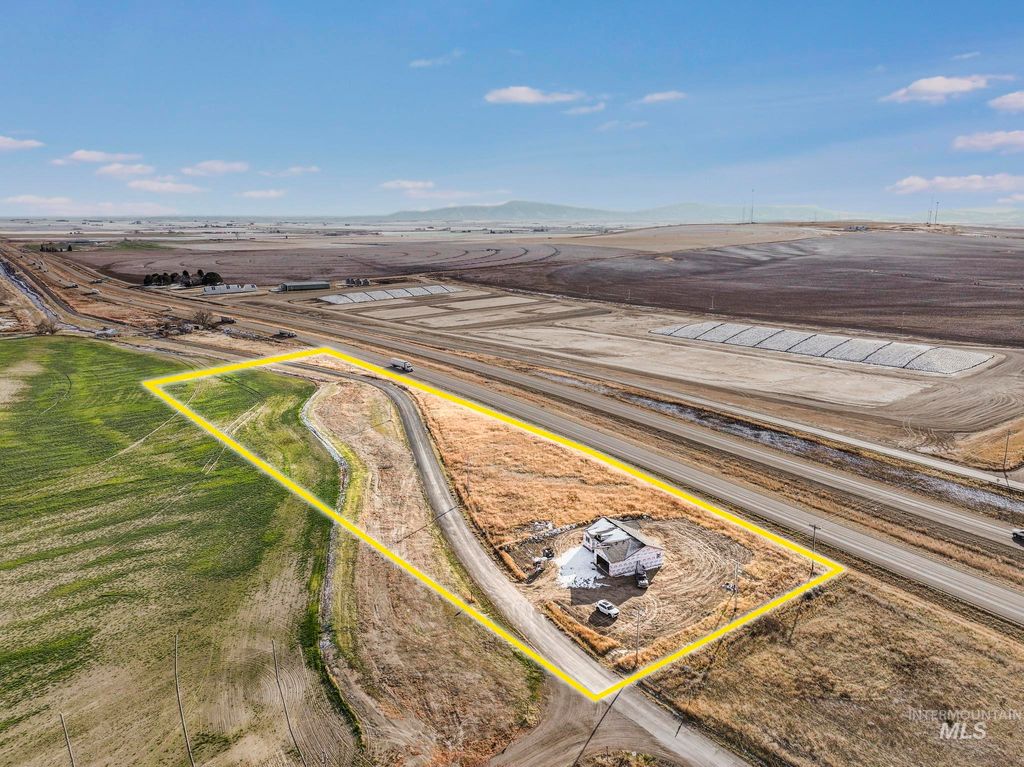 Photo of 2101 E 990 S, Hazelton, ID 83335 (MLS # 98969547)