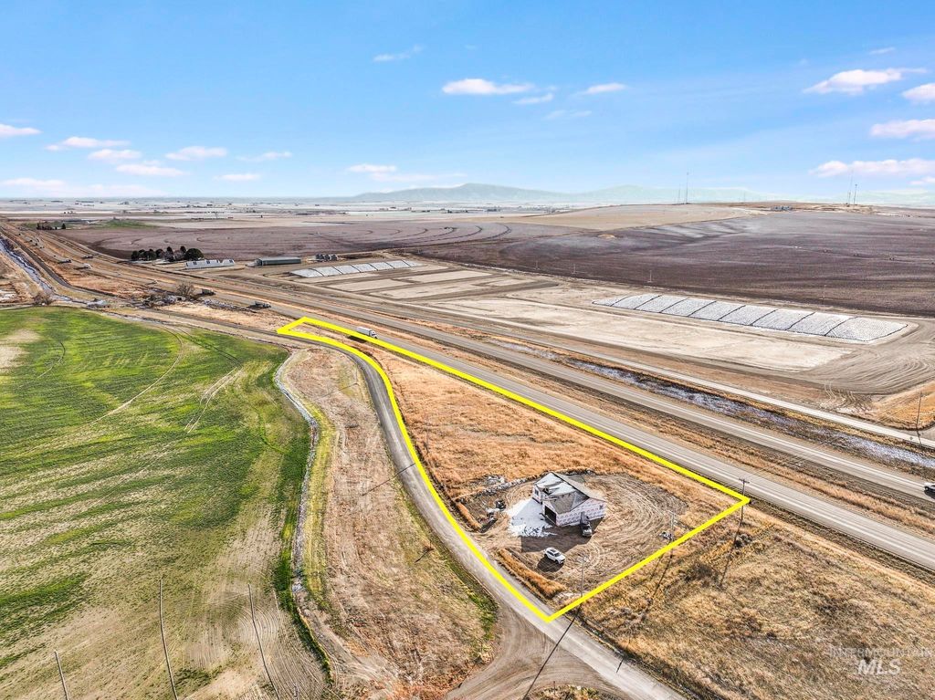 Photo of 2101 E 990 S, Hazelton, ID 83335 (MLS # 98969547)