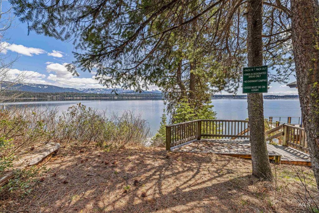 Photo of 995 Cedar Crest Dr, McCall, ID 83638 (MLS # 98983174)