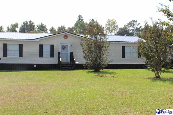 4112 MEGAN RD, FLORENCE, SC 29505 - Image b1fa424e8b215e7d16aca2cab7a1ce37/1443065756