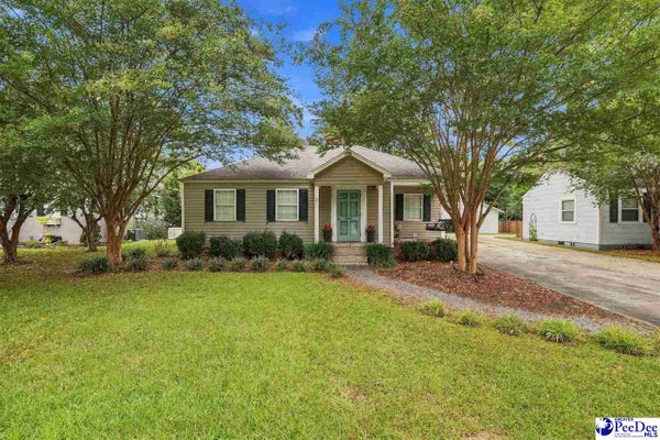 907 KALMIA ST, FLORENCE, SC 29501 - Image fbaf8a571bb0dee055946d7612c3e4de/541871256