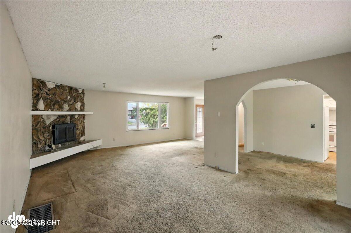 211 Pacific View Drive, Anchorage, Alaska image 13