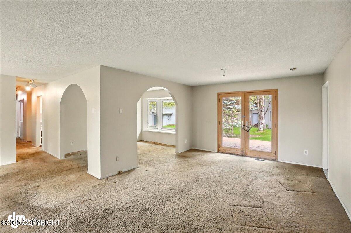 211 Pacific View Drive, Anchorage, Alaska image 12