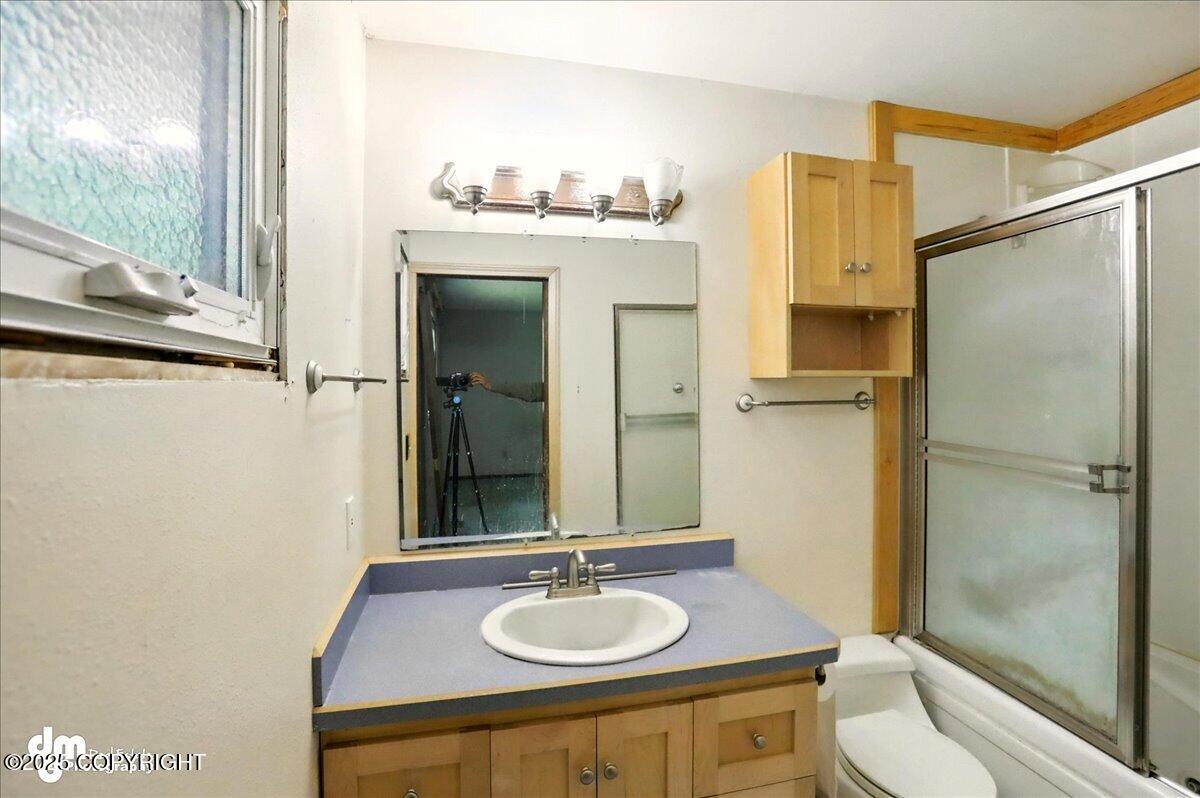211 Pacific View Drive, Anchorage, Alaska image 32