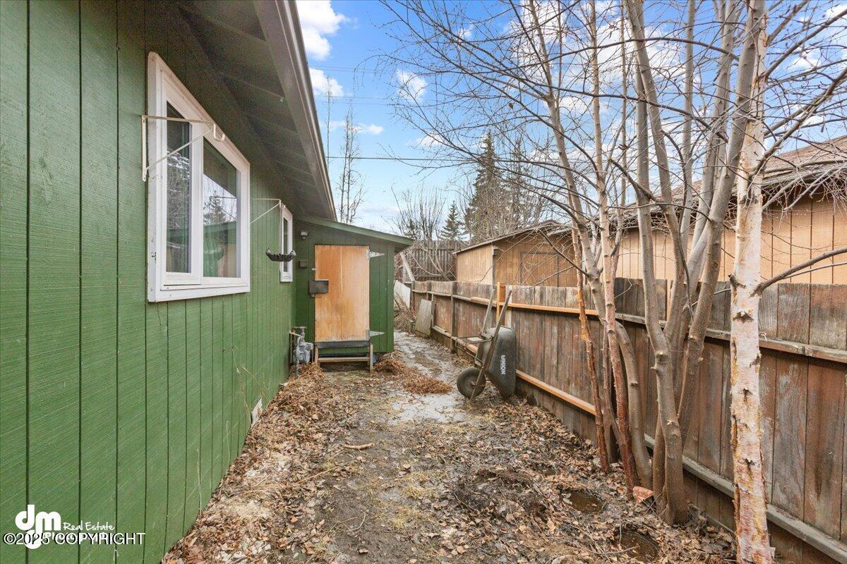 320 S Dannilyn Circle, Anchorage, Alaska image 20