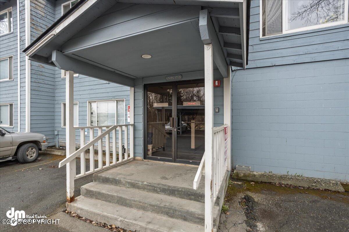 315 Krane Drive #19, Anchorage, Alaska image 2